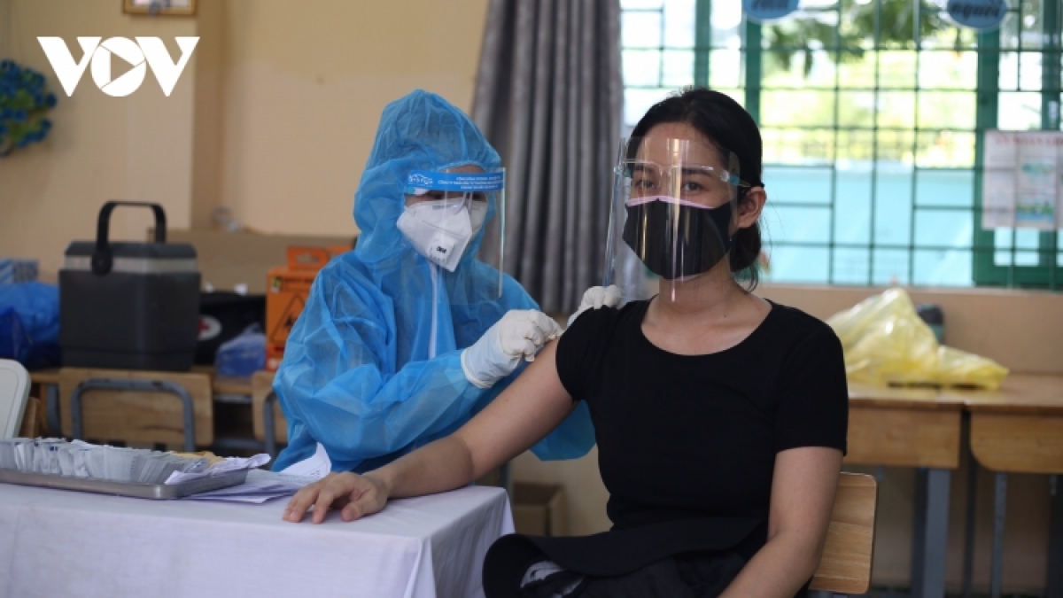 More than 10 million Vietnamese have vaccine passports